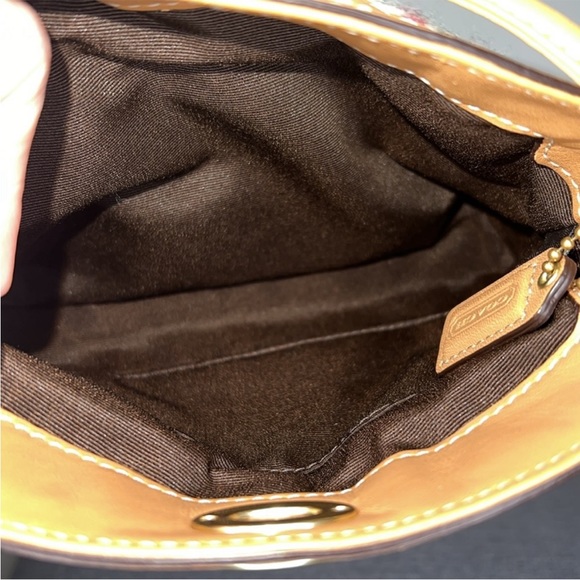 Sold Coach Wool Multicolor Winter
Collection - Picture 6 of 6